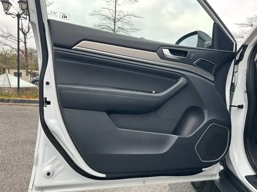 هافال H6 2021 نسخة رياضية 1.5T أوتوماتيكي النخبة الذكية مع شبكة على شكل حرف U