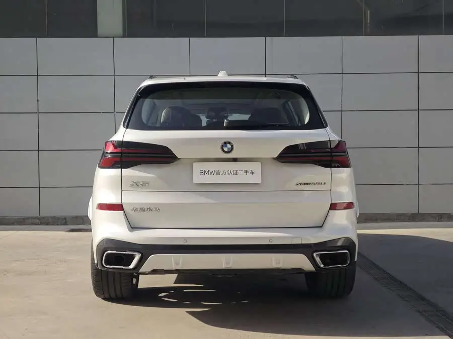 BMW X5 2023 xDrive 30Li Exclusive M Sport Package