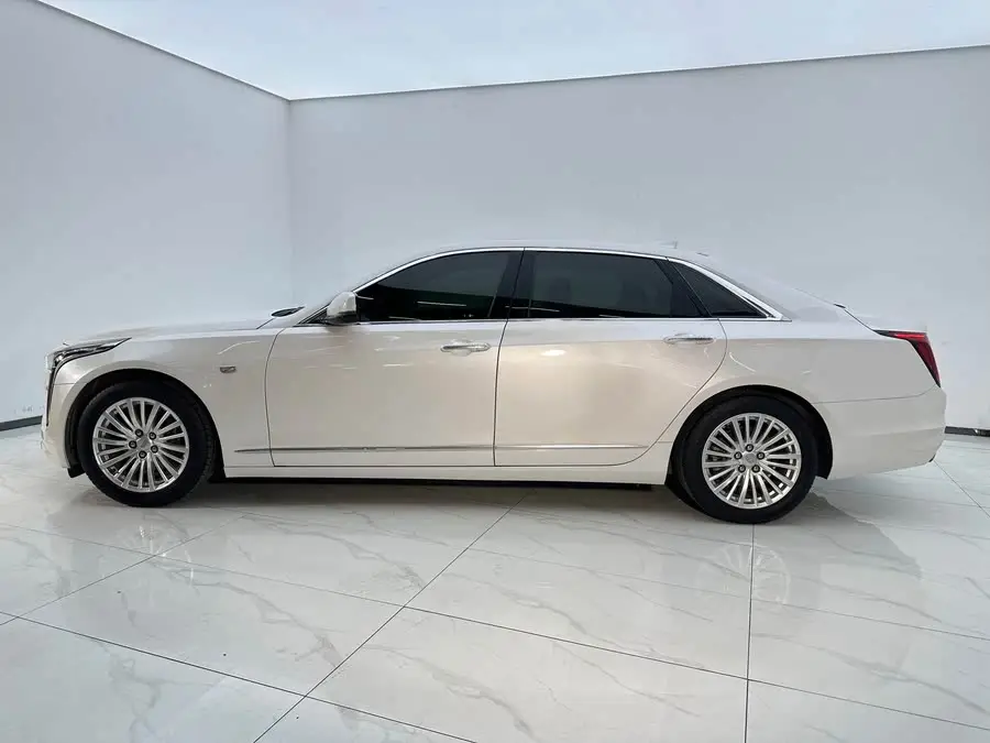 كاديلاك CT6 2021 28T إصدار الموضة