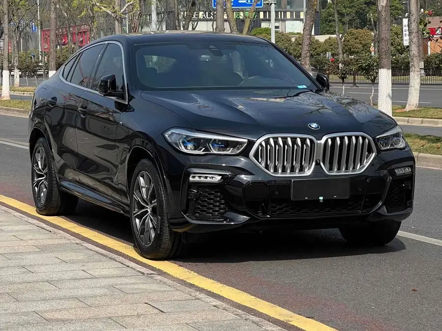 بي إم دبليو X6 2021 xDrive40i حزمة M الرياضية