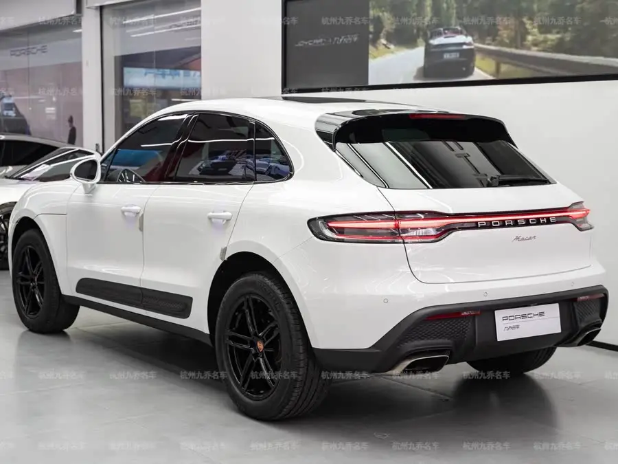 2023 Macan 2.0T