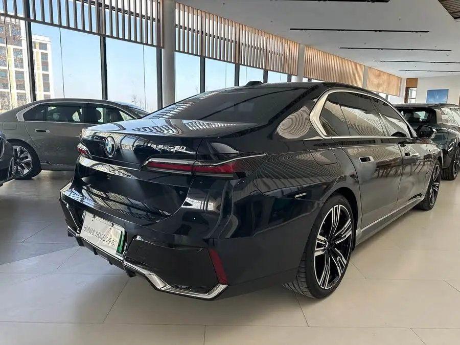 BMW i7 2023 eDrive50L Exclusive M Sport Package