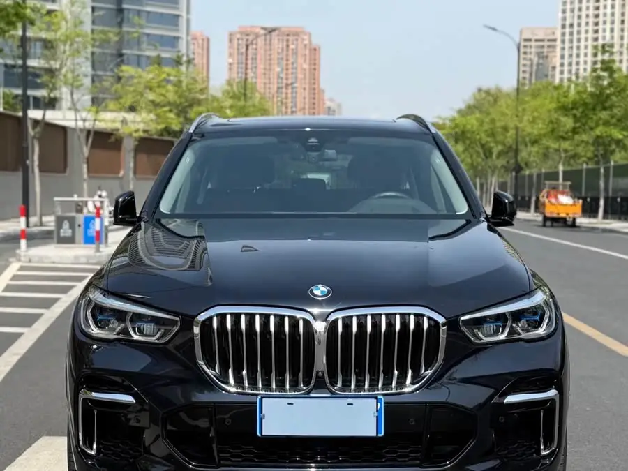 بي إم دبليو X5 2022 xDrive 30Li مجموعة M الرياضية المميزة