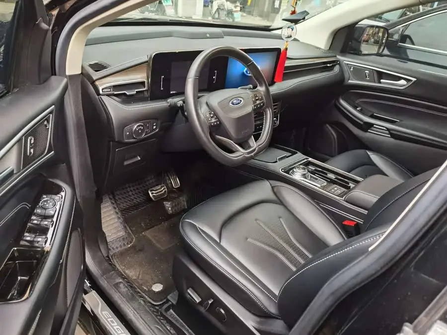 2021 Ford Edge PLUS EcoBoost 245 Two-Wheel Drive 豪锐型 7-Seater