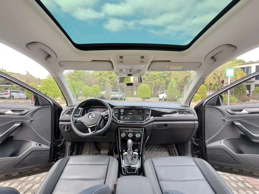 2020 T-ROC 280 TSI DSG Two-Wheel Drive Comfort Version