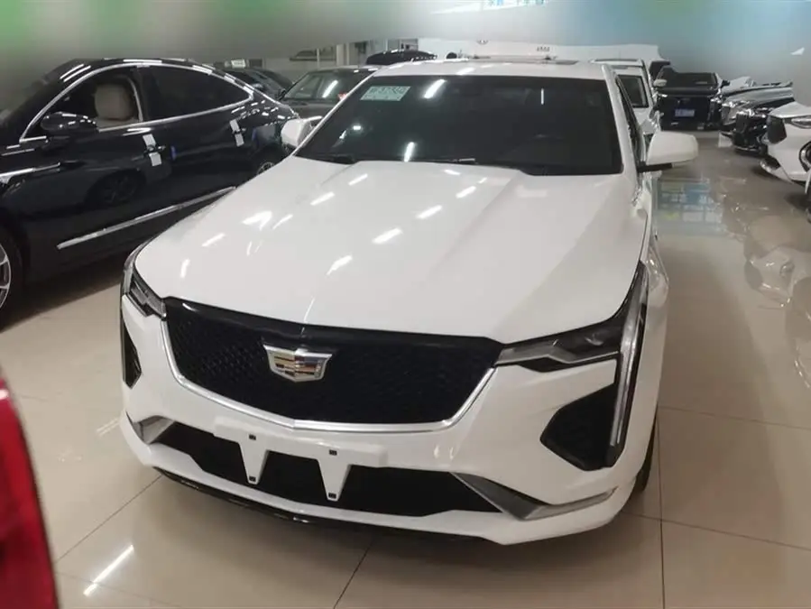 كاديلاك CT4 2020 طراز 28T الأنيق