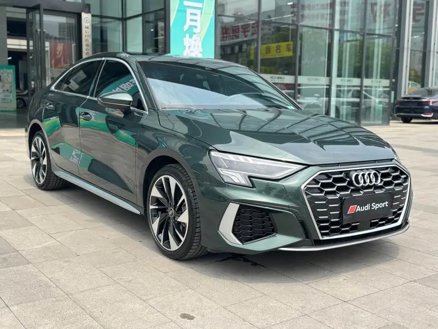 أودي A3 2022 A3L ليموزين 35 TFSI طراز رياضي أنيق