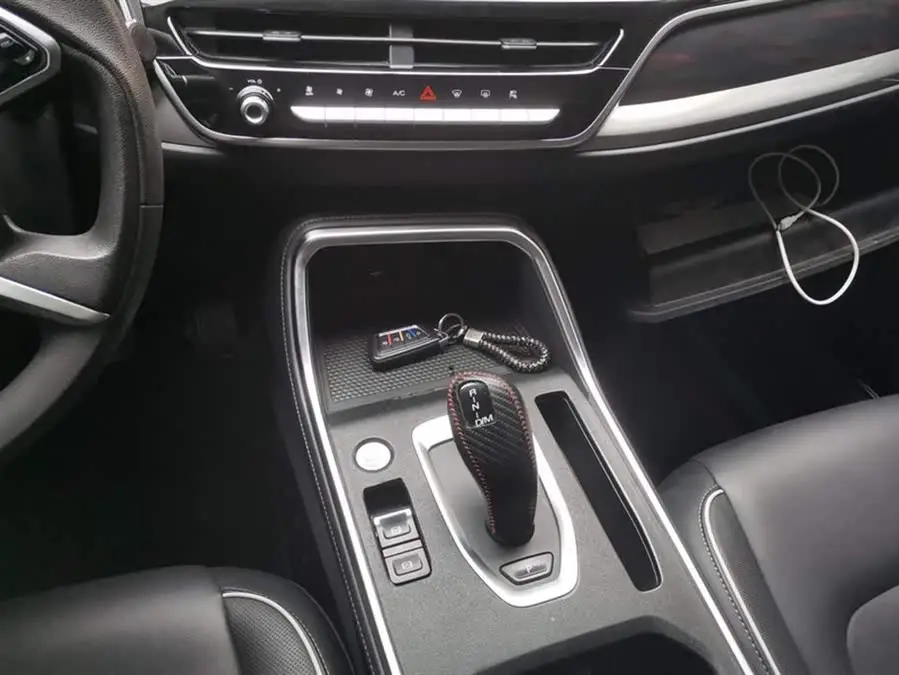 هافال H6 إصدار 2023 النسخة الوطنية 1.5T أوتوماتيكي حضري