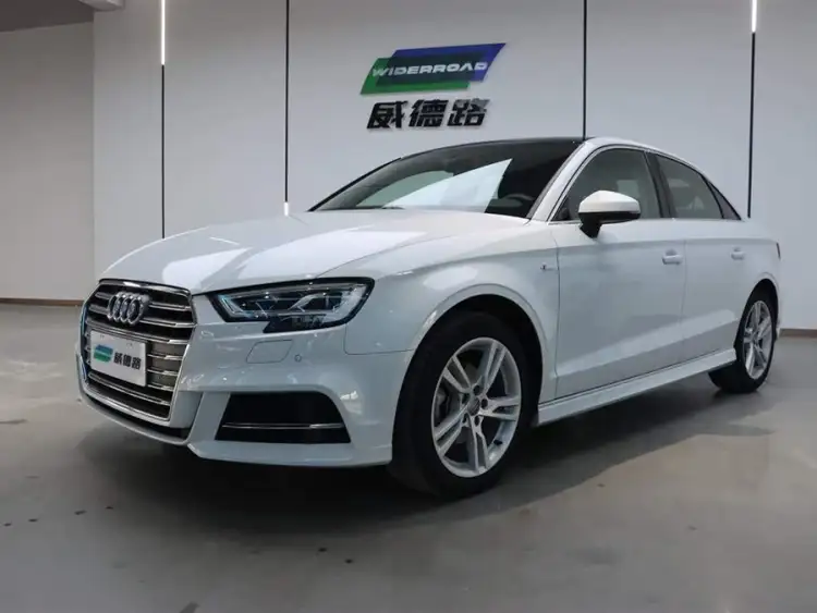 Audi A3 2020 Limousine 35 TFSI Fashion Edition National VI