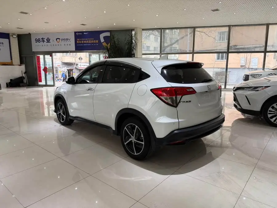 2020 Honda Vezel 1.5L CVT Pioneer Edition