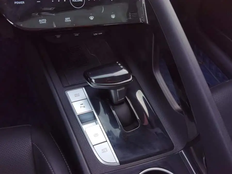 إيلانتر 2023 1.5 لتر CVT GLX النخبة