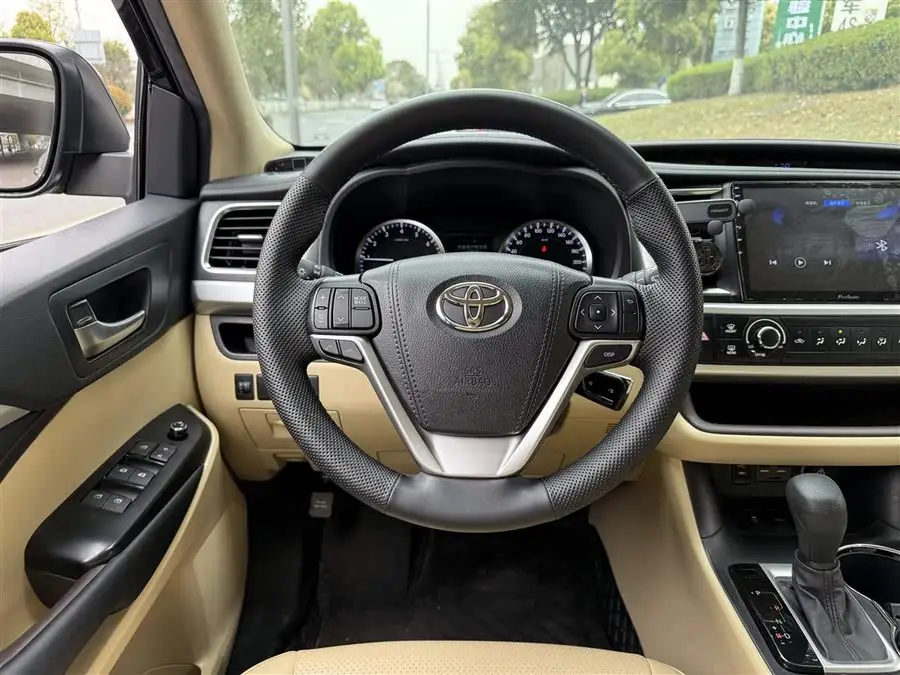 Highlander 2021 2.0T AWD Elite Version 7-seater