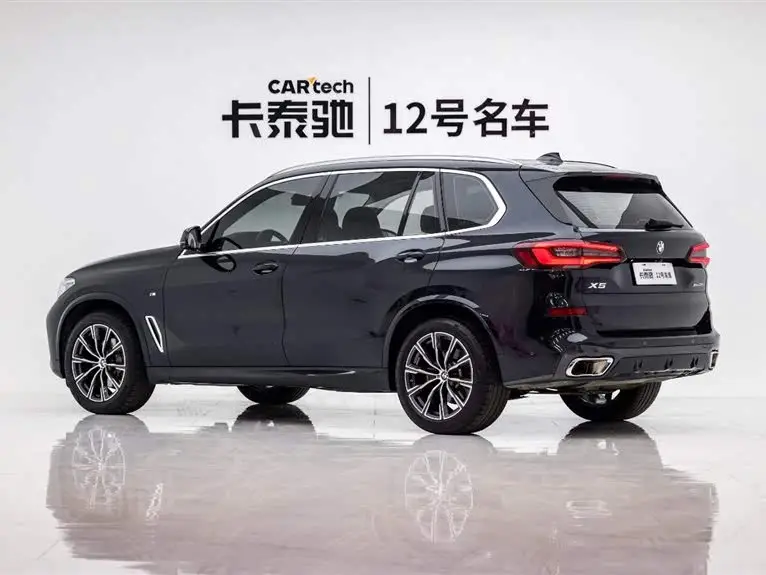 بي إم دبليو X5 2022 طراز محدث xDrive 30Li حزمة M الرياضية