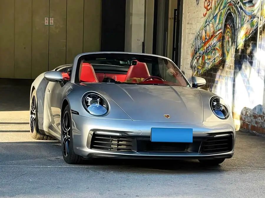 Porsche 911 2022 Carrera Cabriolet 3.0T