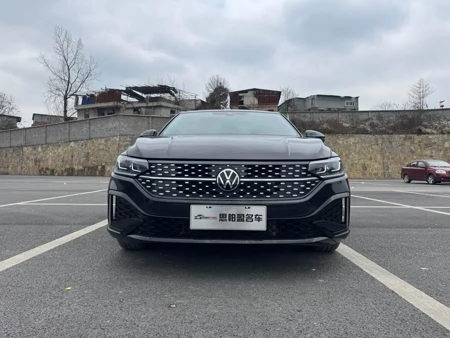 Lavida 2023 300TSI DSG Starry Full Version