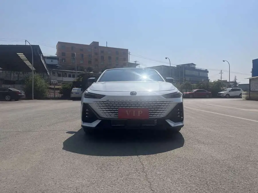 Changan UNI-V 2024 1.5T High Energy Version