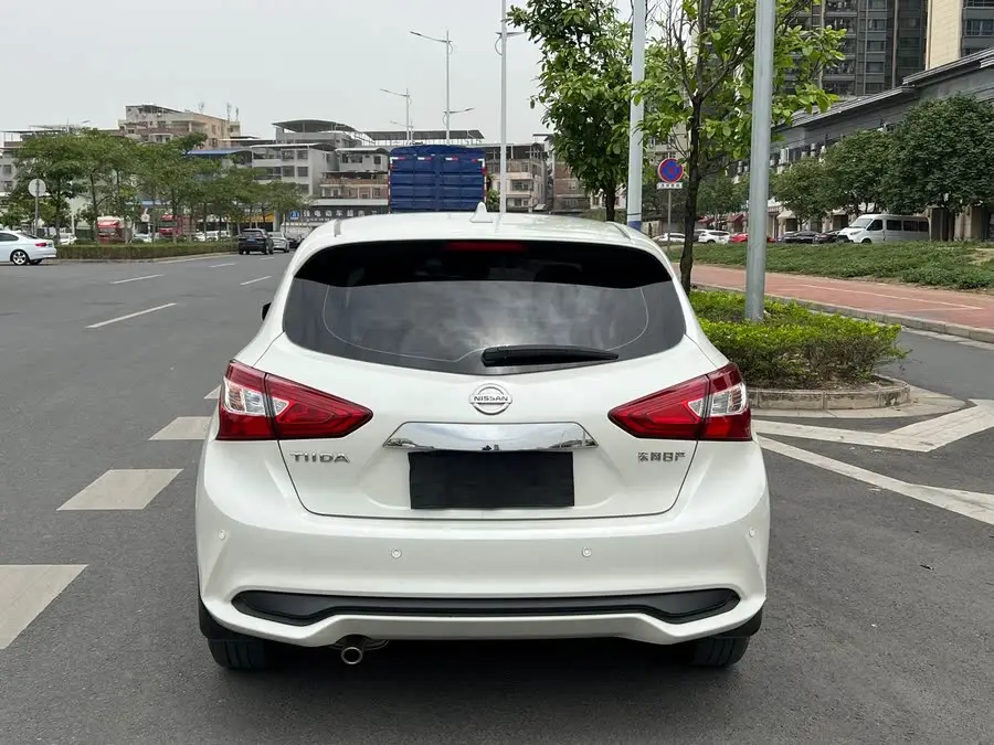 نيسان تييدا 2021 1.6 لتر CVT إصدار ذكي