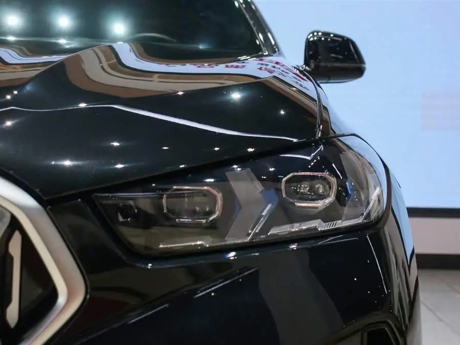 بي إم دبليو X6 2023 xDrive40i حزمة M الرياضية الحصرية