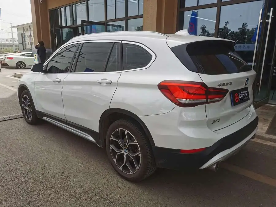 بي إم دبليو X1 2022 sDrive20Li إصدار الموضة