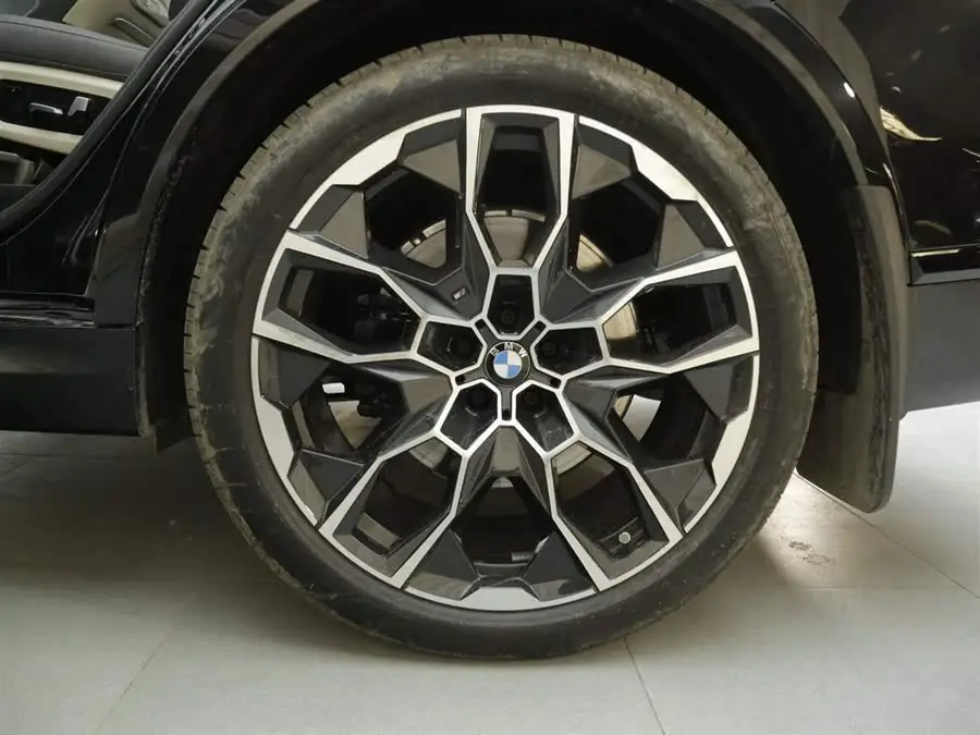 BMW X7 2023 xDrive40i Executive M Sport Package