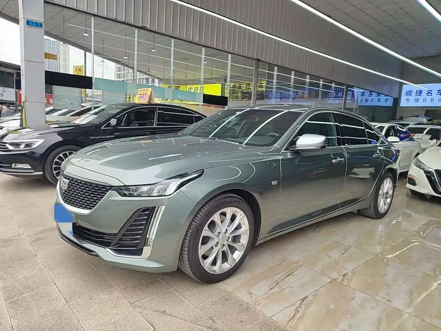 كاديلاك CT5 2023 28T الفاخرة (النسخة القياسية)