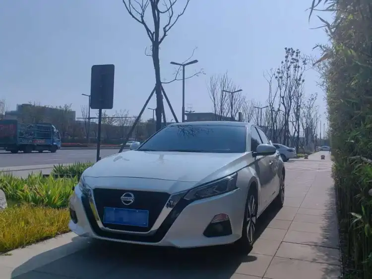 Teana 2021 2.0L XL Comfort Version