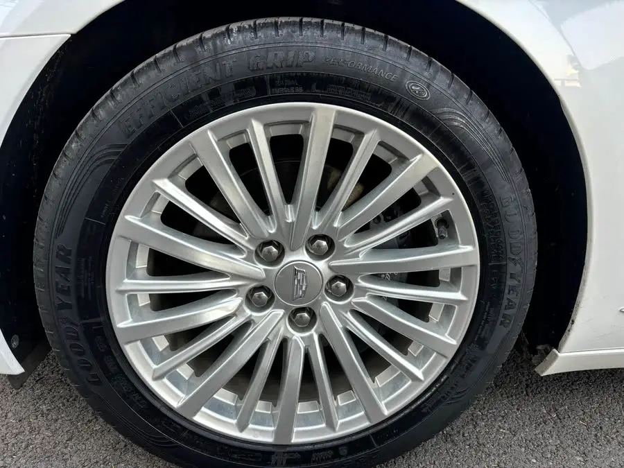 كاديلاك CT6 2021 28T الفاخرة