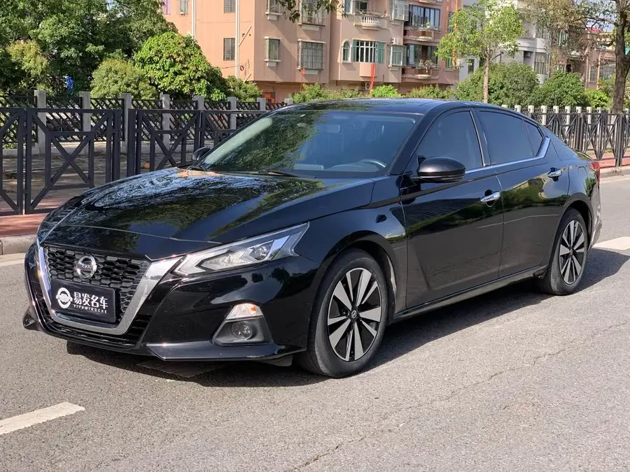 تينّا 2021 2.0L XL إصدار الراحة