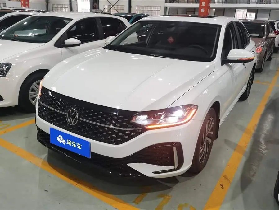 لانغ ي 2024 طراز 1.5 لتر أوتوماتيكي إصدار النجوم الخمسة ملايين