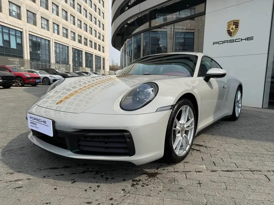 بورش 911 2023 كاريرا 3.0T