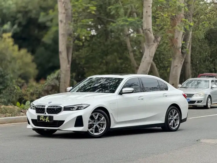 BMW i3 2024 eDrive 35 L