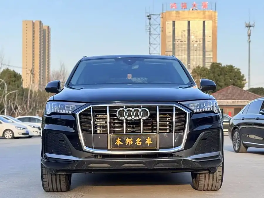 Audi Q7 2024 45 TFSI quattro S line Sport