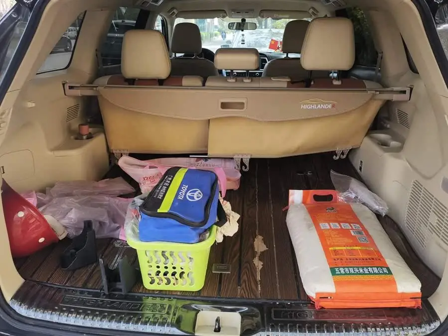 هايلاندر 2021 نسخة 2.0T دفع ثنائي نسخة النخبة 5 مقاعد