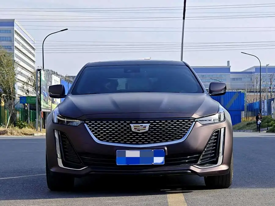 كاديلاك CT5 2021 28T فخمة