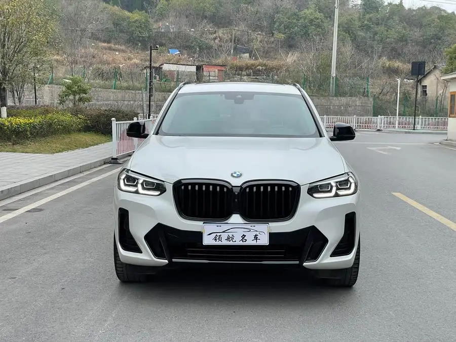 BMW X3 2022 xDrive30i Leading Model M Night Package