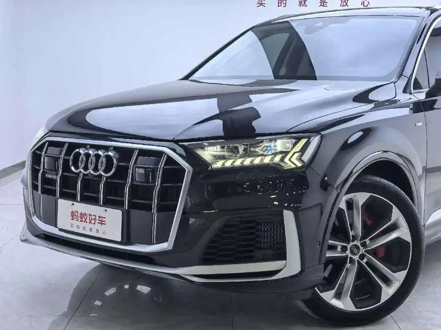 Audi Q7 2023 55 TFSI quattro S Premium