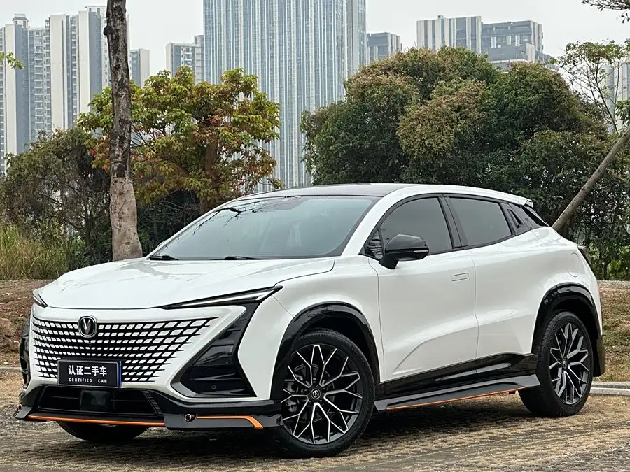 شانغان UNI-T 2022 1.5T نسخة رياضية فاخرة