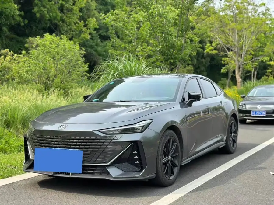 Changan UNI-V 2022 1.5T Premium