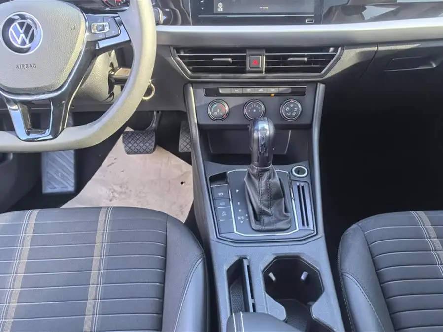 لافيدا 2021 1.5 لتر أوتوماتيك إصدار الرؤية