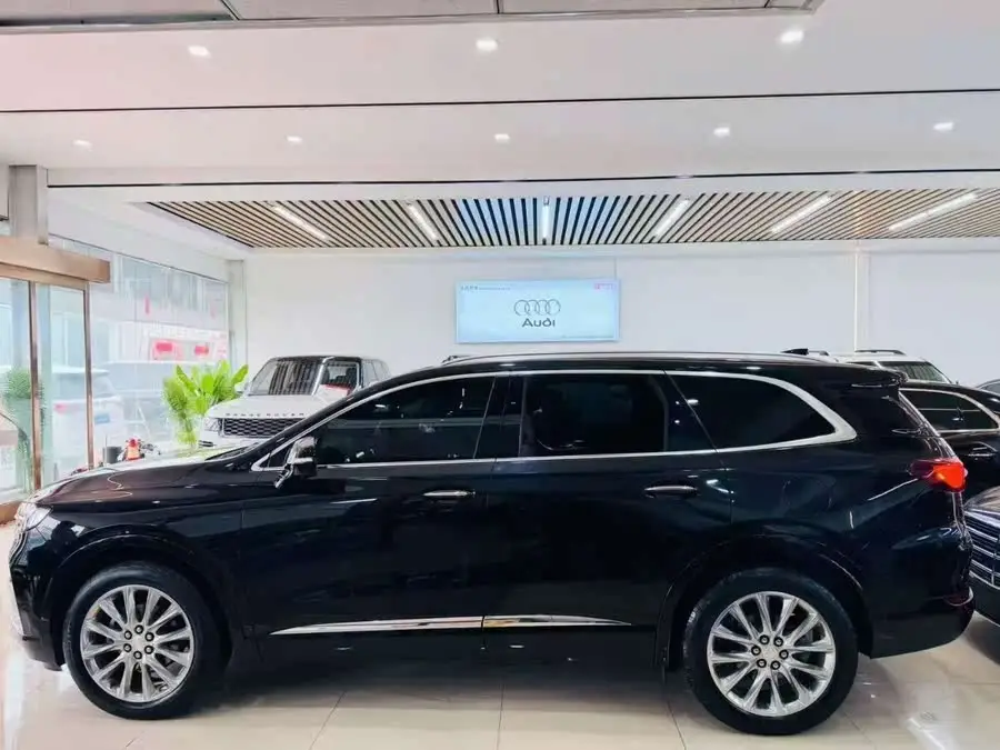 Envision 2020 28T AWD Premium Flagship