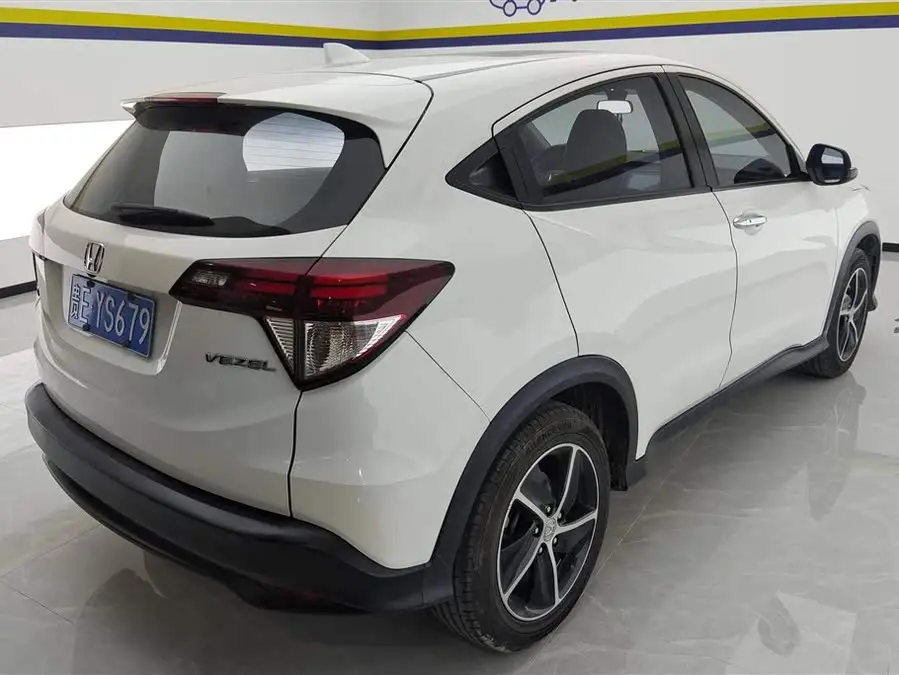2020 هوندا HR-V 1.5L CVT النسخة الفاخرة