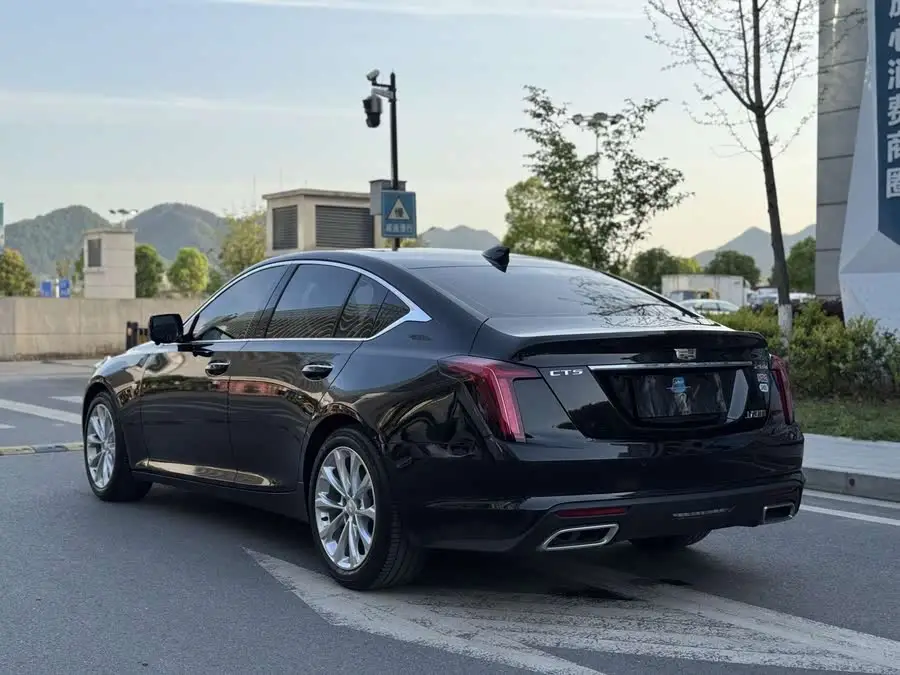 Cadillac CT5 2023 28T Luxury (Standard)