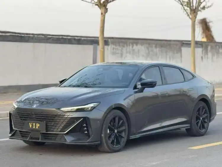 Changan UNI-V 2022 1.5T Premium