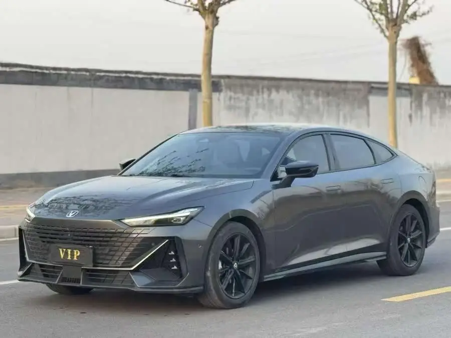 Changan UNI-V 2022 1.5T Premium