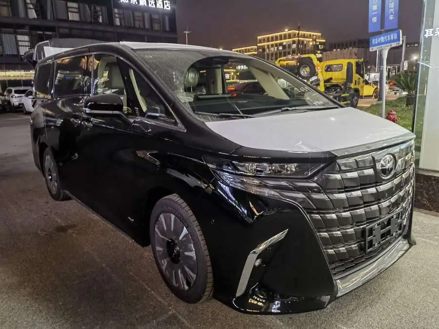 ألفارد 2024 طراز هجين 2.5 لتر النسخة المميزة