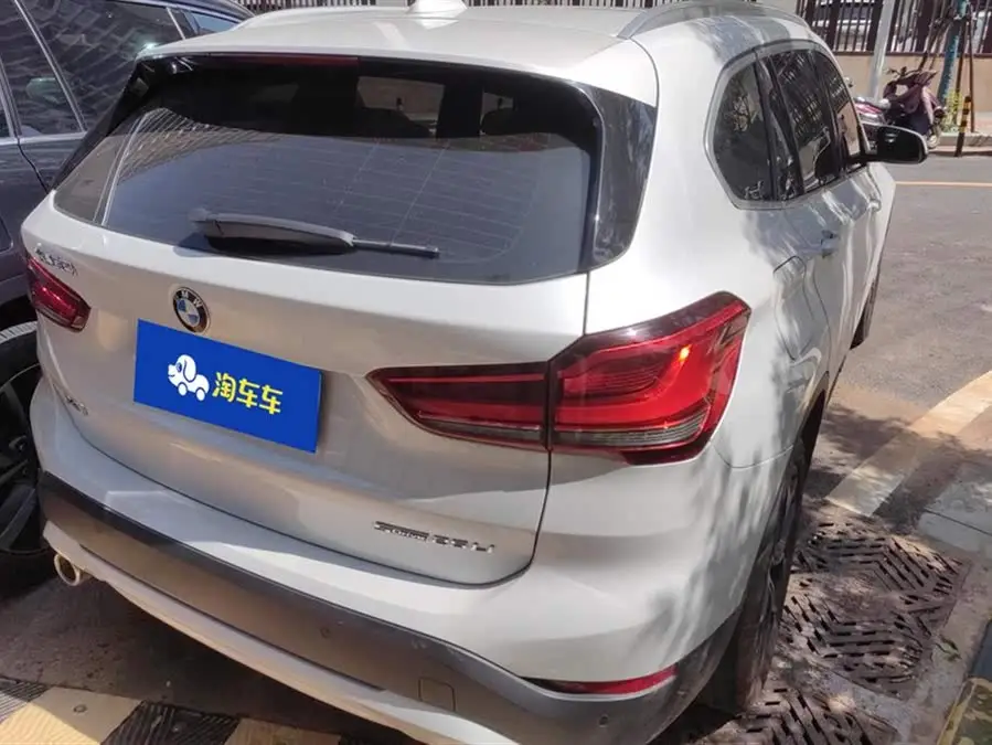 بي إم دبليو X1 2022 sDrive25Li النسخة الرائدة