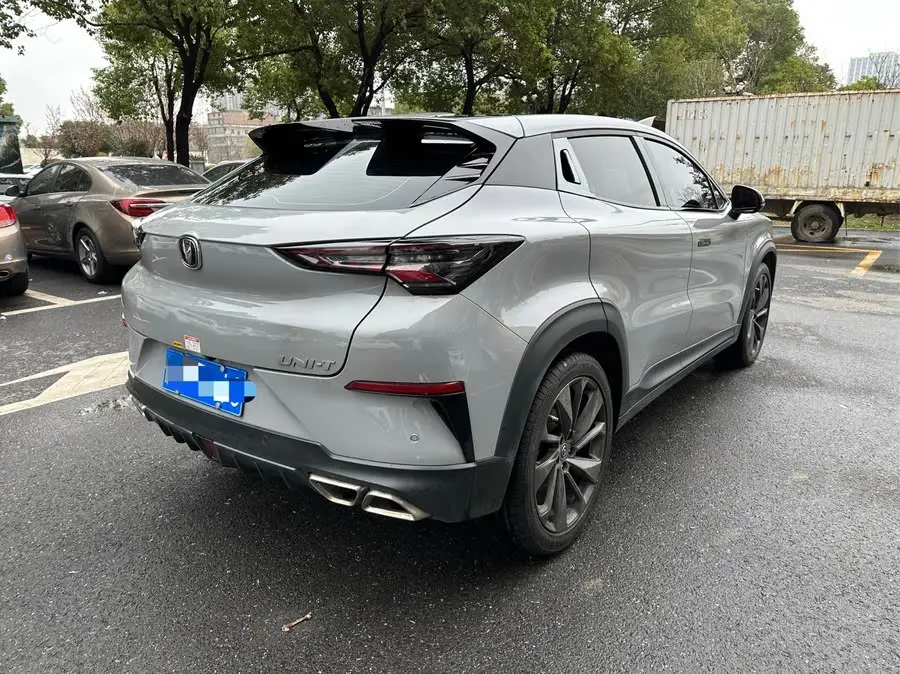 شانجان UNI-T 2020 1.5T الفاخرة