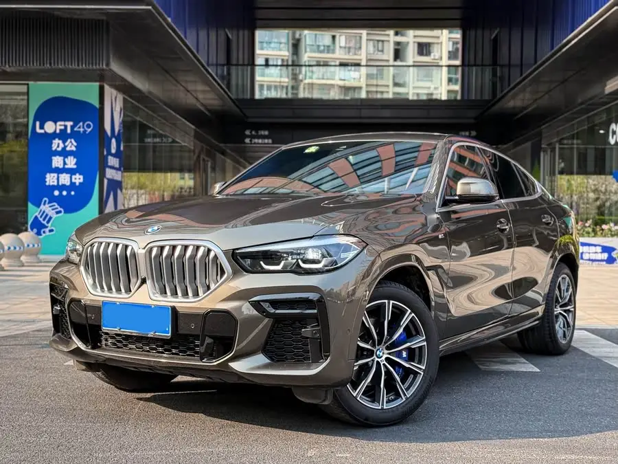 بي إم دبليو X6 2022 xDrive30i حزمة M الرياضية