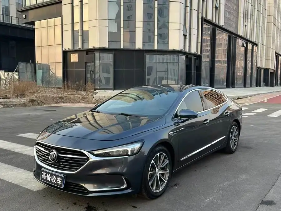 بيوك لاكروس 2020 652T بريميوم