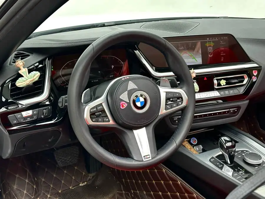 بي إم دبليو Z4 2019 sDrive 25i حزمة M الرياضية